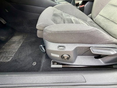 Volkswagen Golf 1.6 TDI 115 CV 5p. Sport BlueMotion Technology (11)