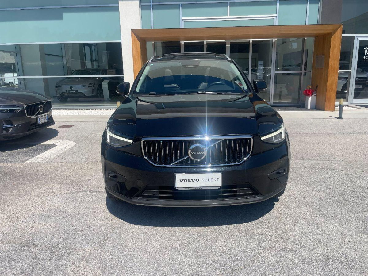 Volvo XC40 B4 AWD Geartronic Inscription (2)