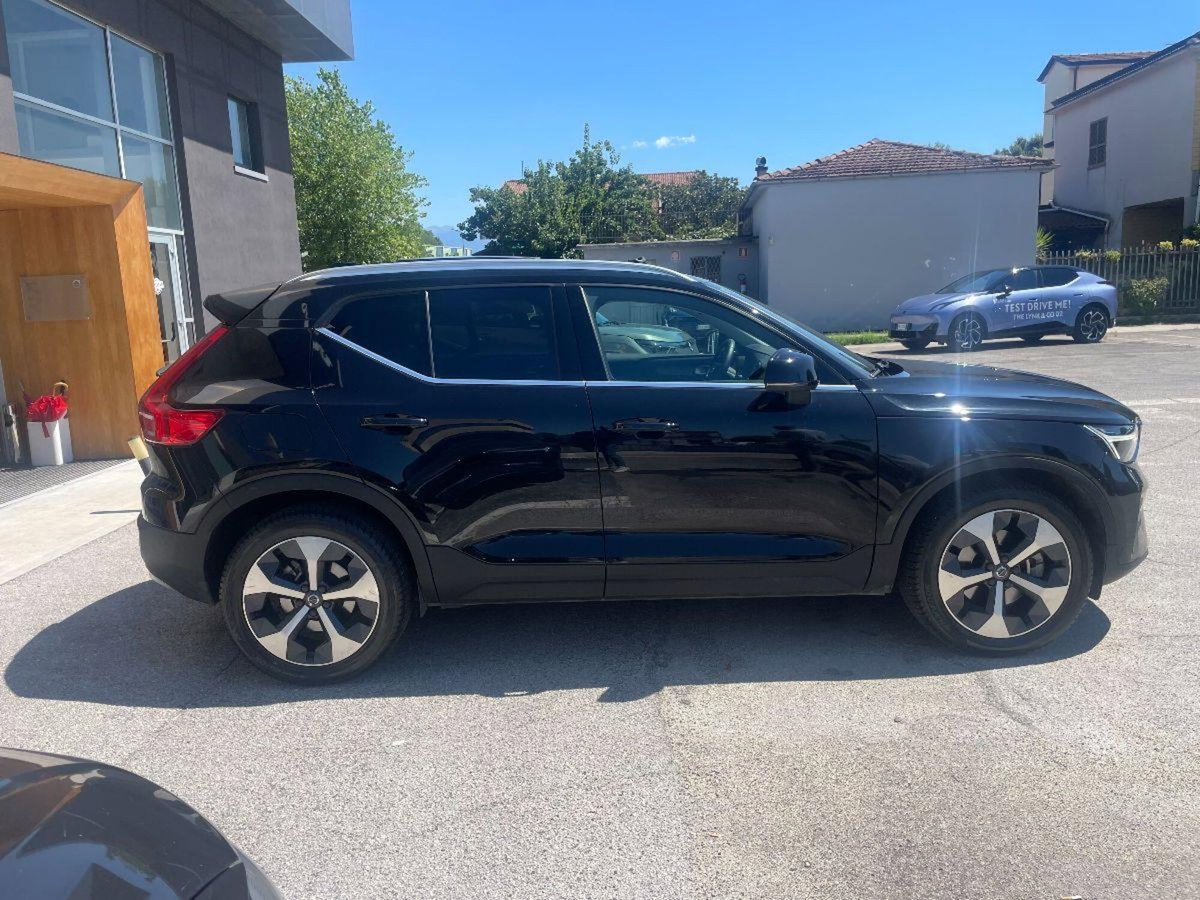 Volvo XC40 B4 AWD Geartronic Inscription (4)