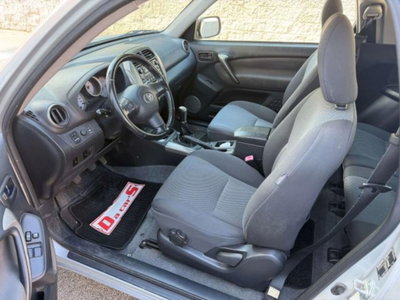 Toyota Rav4 Tdi D-4D cat 3 porte (2)