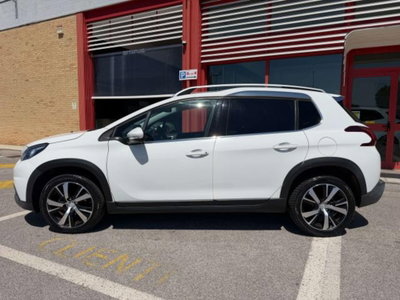 Peugeot 2008 100 Allure (3)