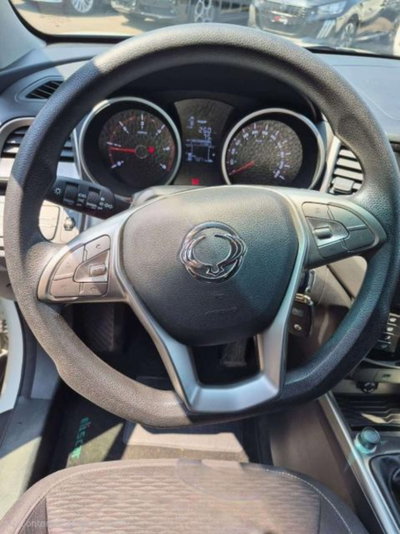 Ssangyong Tivoli 1.6d 2WD Go (13)