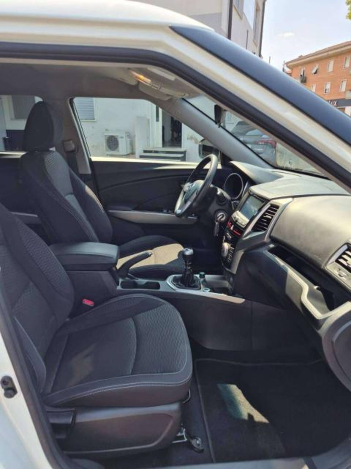 Ssangyong Tivoli 1.6d 2WD Go (18)
