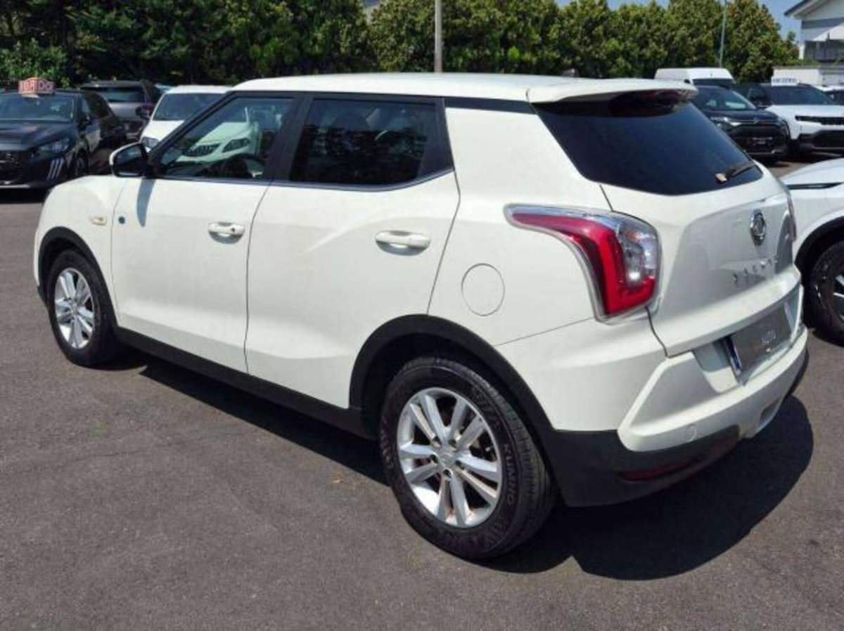 Ssangyong Tivoli 1.6d 2WD Go (6)