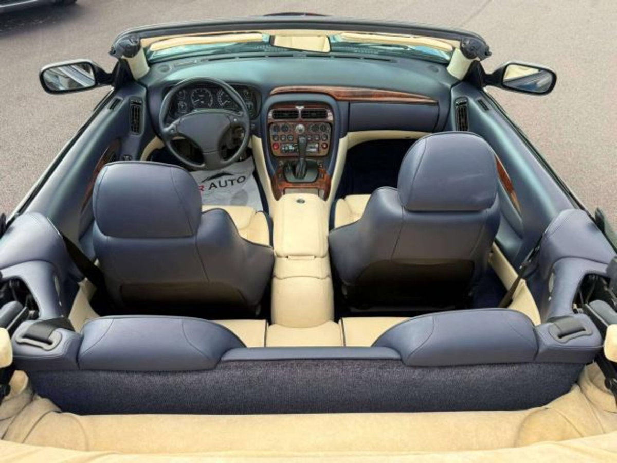 Aston Martin DB7 Cabrio Vantage Volante (13)