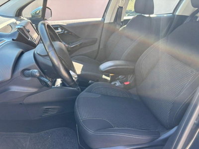 Peugeot 208 100 5 porte Allure (10)