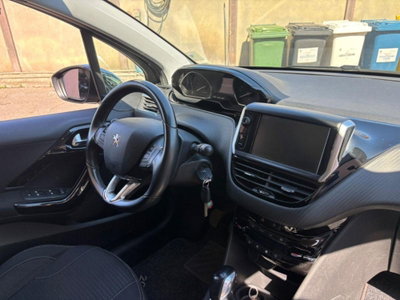 Peugeot 208 100 5 porte Allure (4)