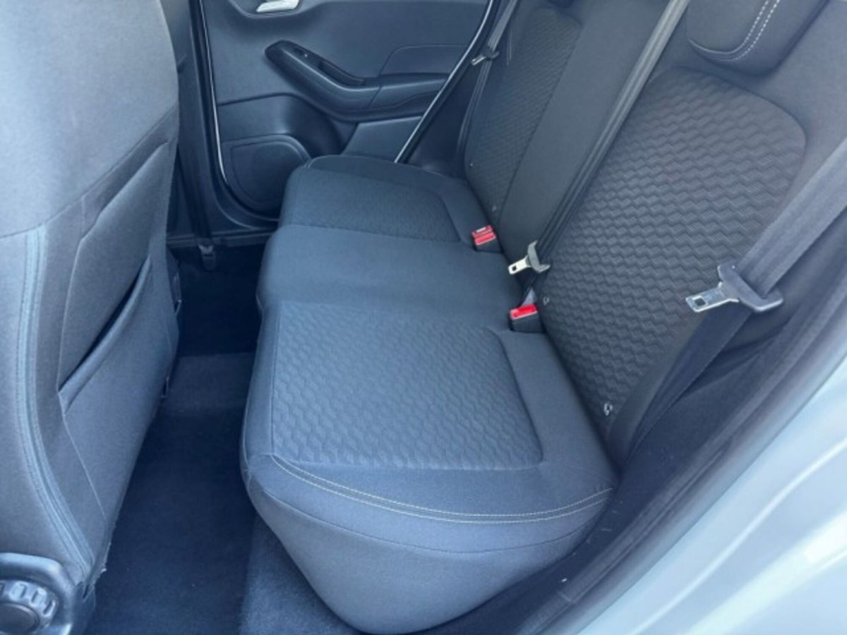 Ford Fiesta 1.1 75 CV 5 porte Titanium (17)
