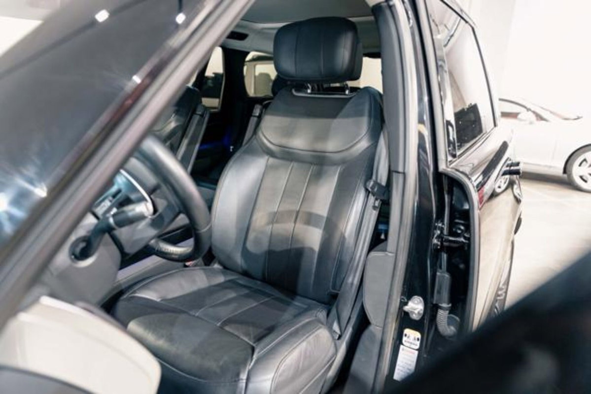 Land Rover Range Rover 3.0D l6 Autobiography (11)