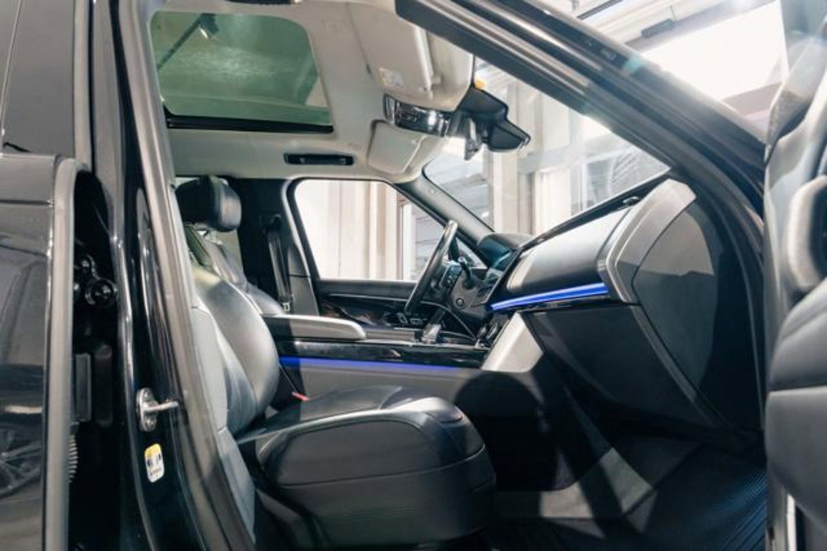 Land Rover Range Rover 3.0D l6 Autobiography (8)