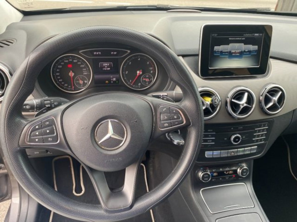 Mercedes-Benz Classe B 180 CDI Automatic Executive (7)