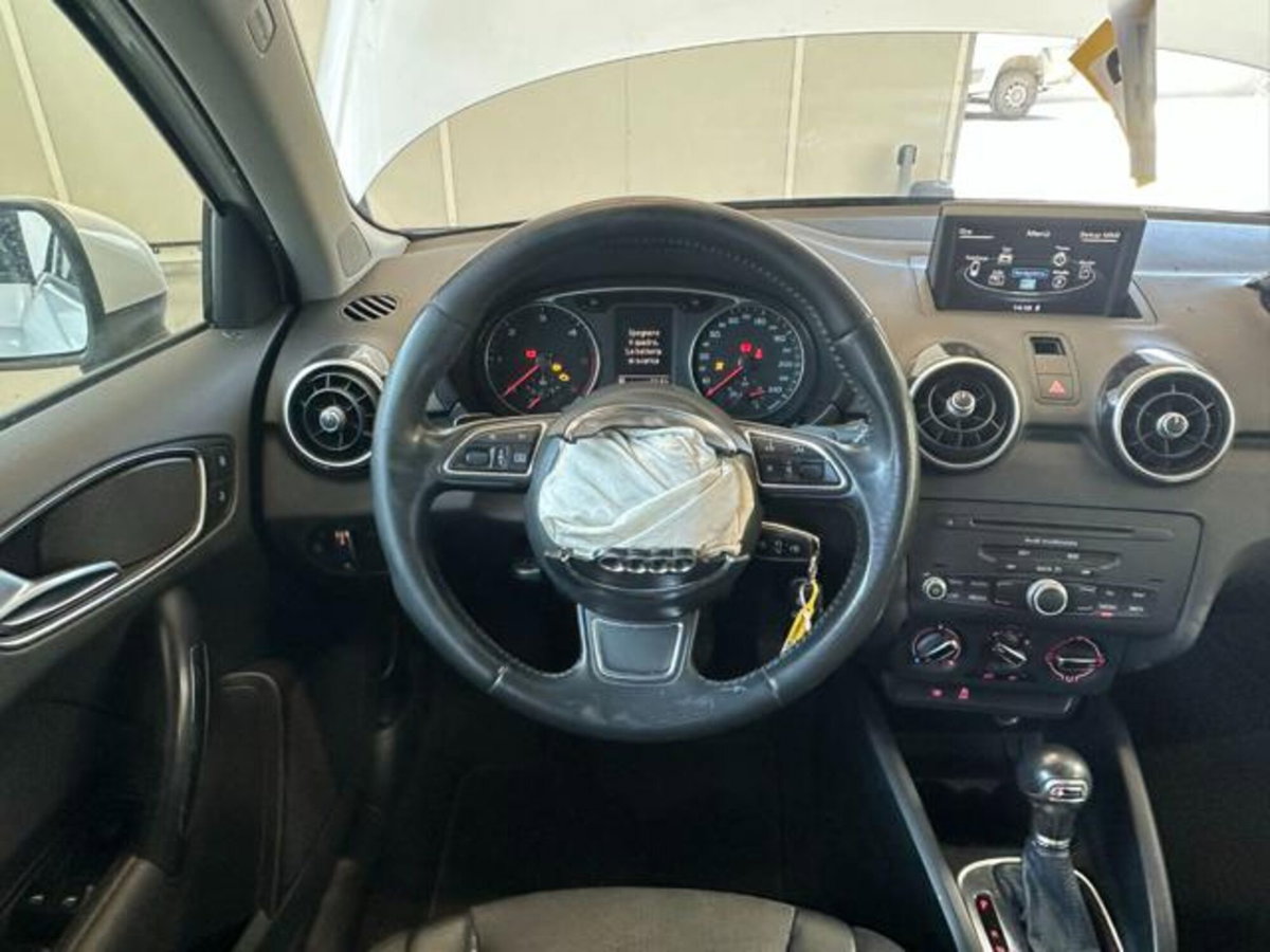 Audi A1 Sportback 1.6 TDI S tronic Ambition (15)