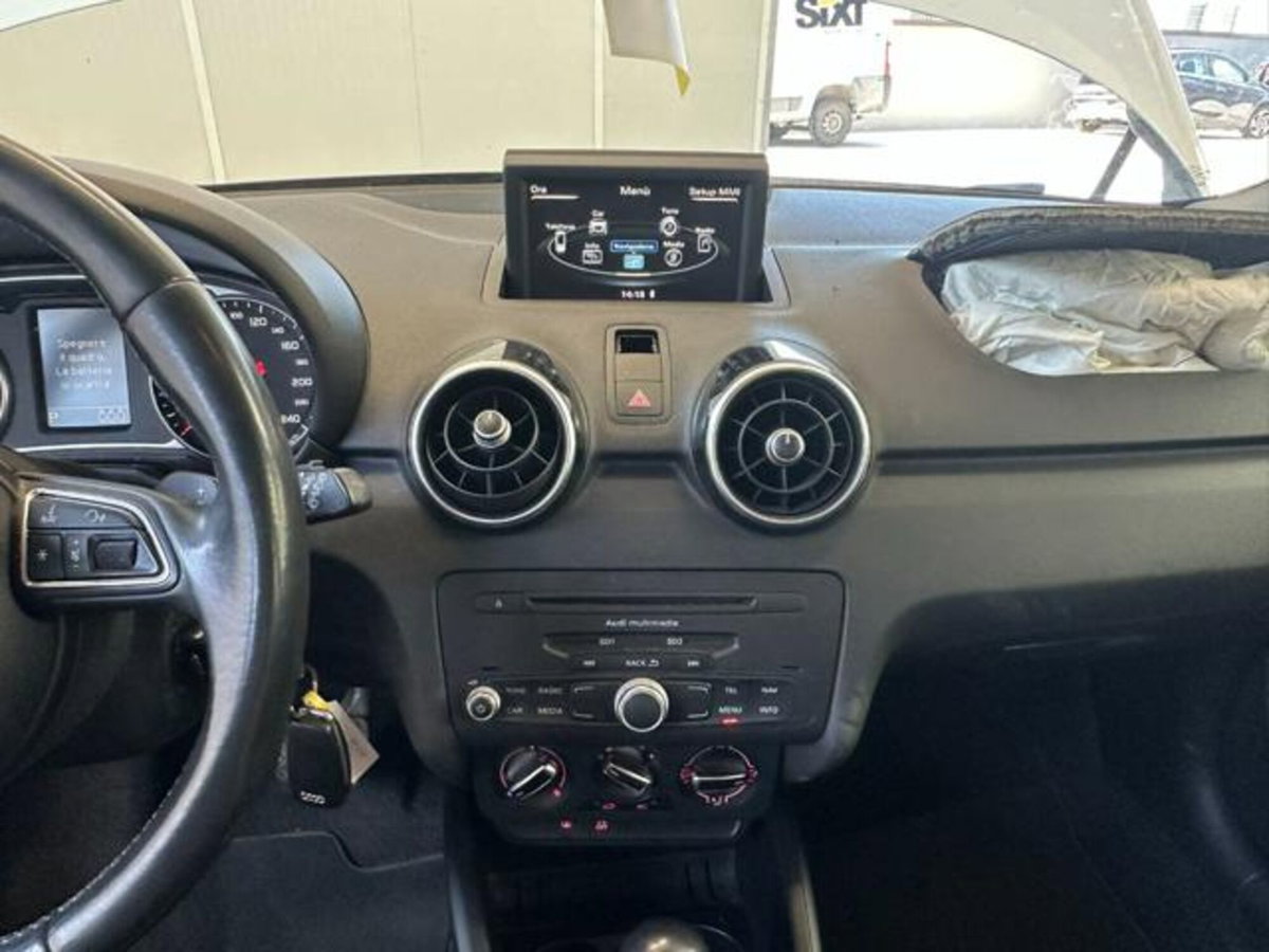 Audi A1 Sportback 1.6 TDI S tronic Ambition (16)