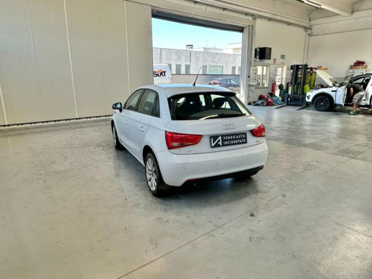 Audi A1 Sportback 1.6 TDI S tronic Ambition (5)