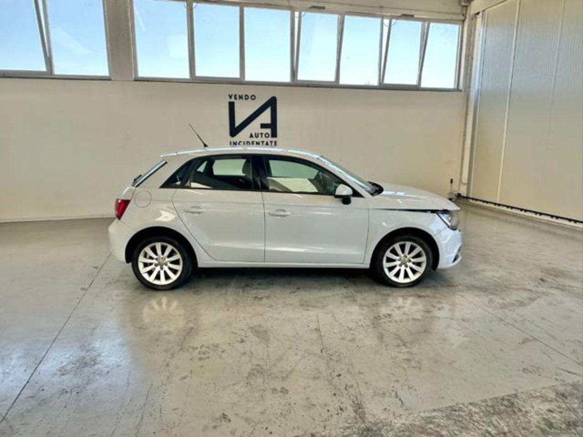 Audi A1 Sportback 1.6 TDI S tronic Ambition (8)