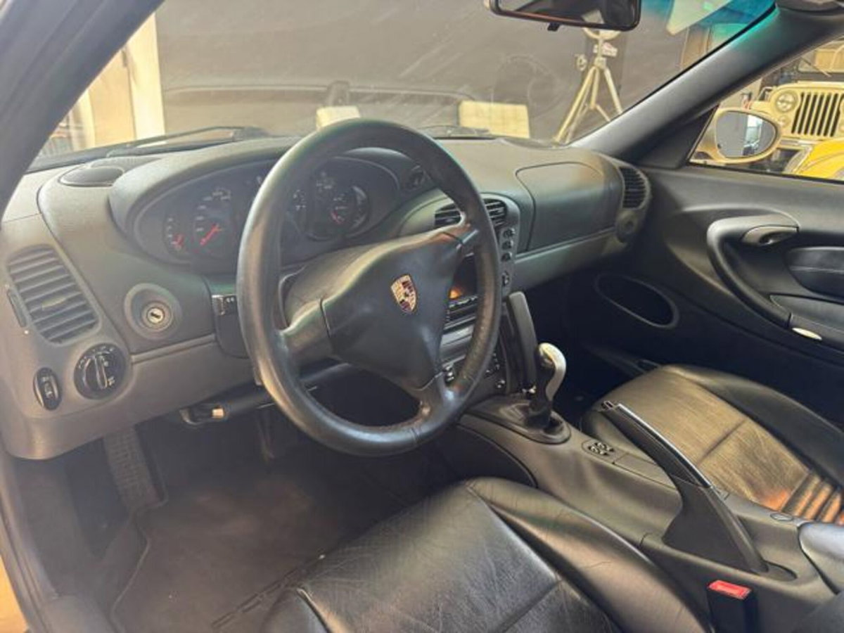 Porsche 911 Coupé 3.4 Carrera (12)