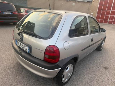 Opel Corsa 1.0i 12V cat 3 porte 100 (10)
