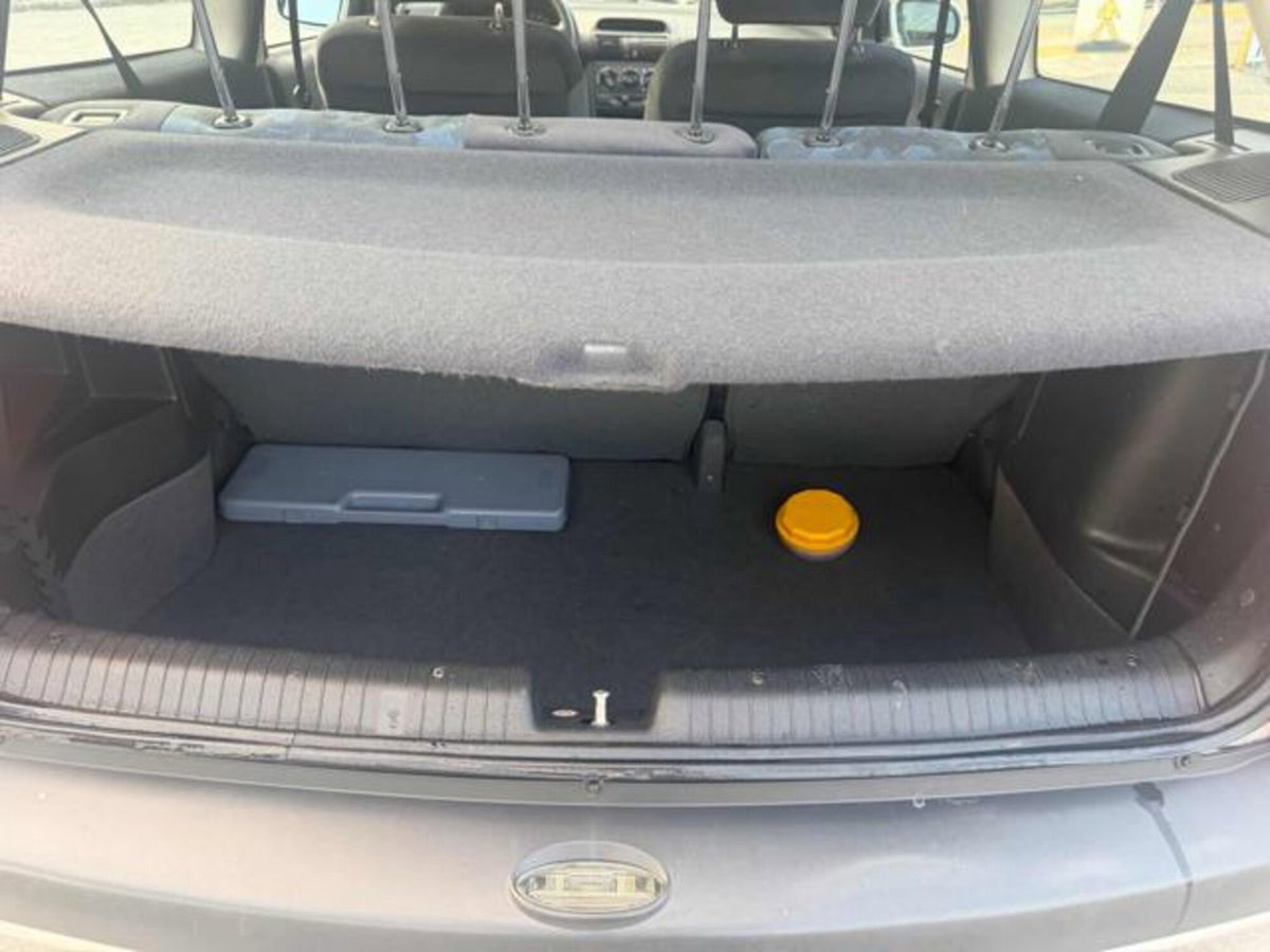 Opel Corsa 1.0i 12V cat 3 porte 100 (15)