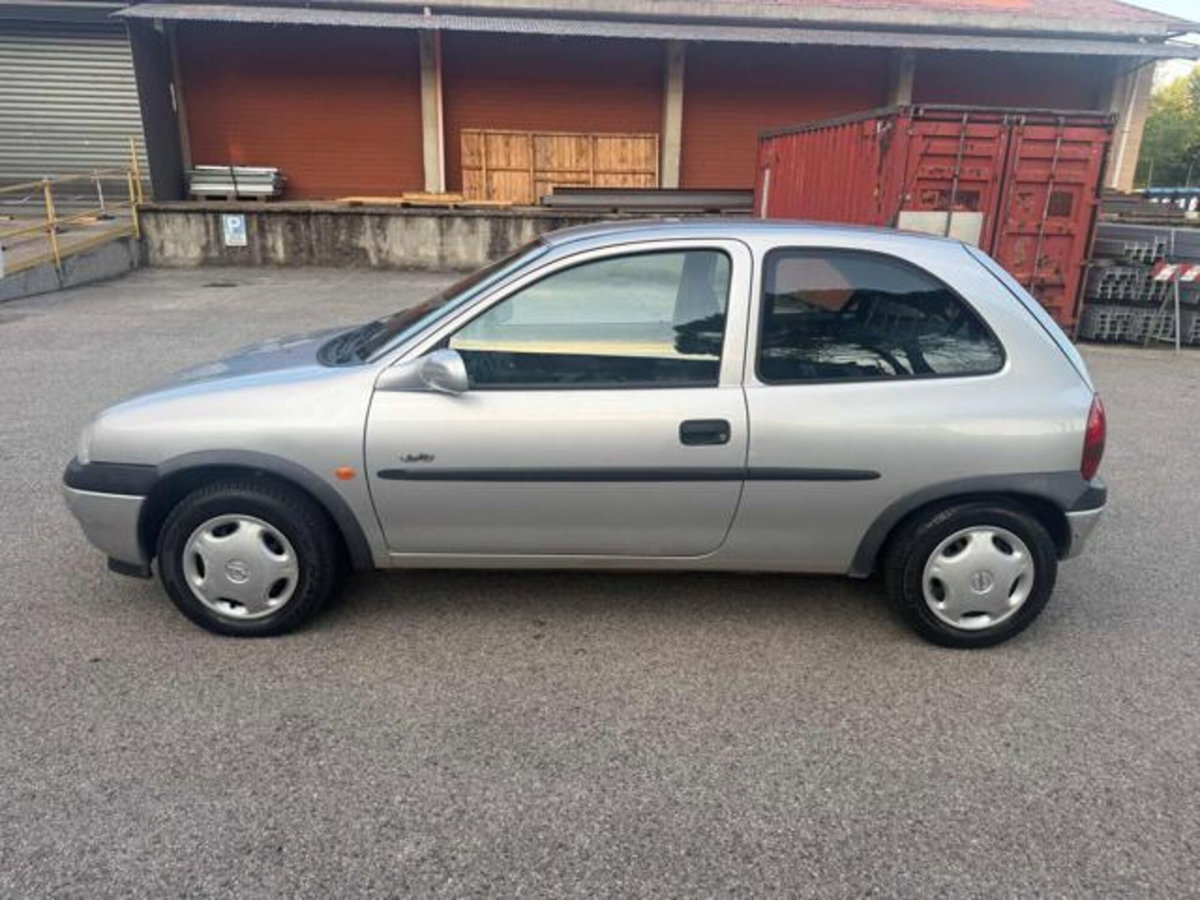 Opel Corsa 1.0i 12V cat 3 porte 100 (16)