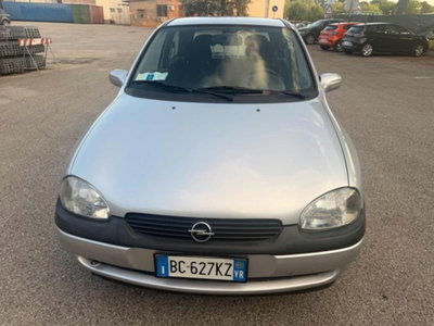 Opel Corsa 1.0i 12V cat 3 porte 100 (18)
