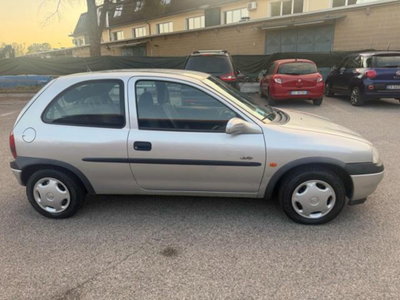 Opel Corsa 1.0i 12V cat 3 porte 100 (5)