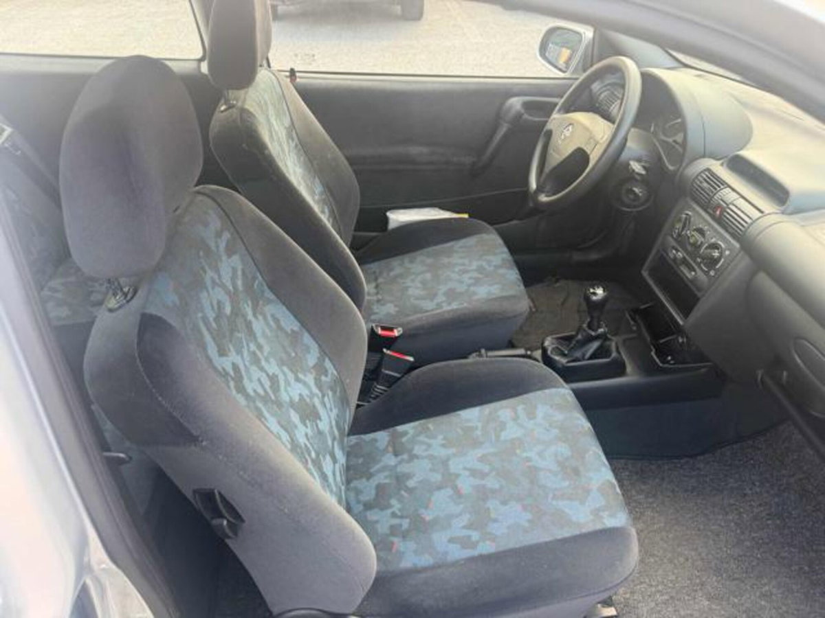 Opel Corsa 1.0i 12V cat 3 porte 100 (6)