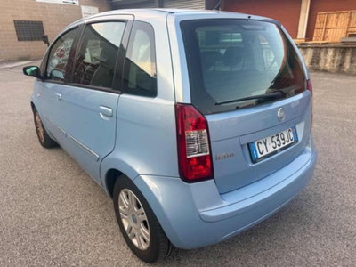 Fiat Idea 1.4 16V Emotion (10)