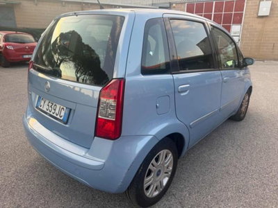Fiat Idea 1.4 16V Emotion (20)