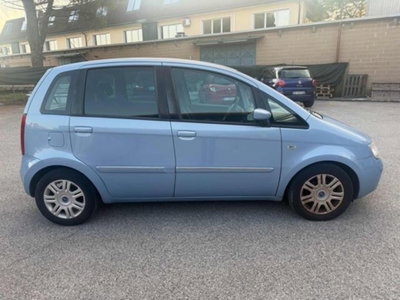 Fiat Idea 1.4 16V Emotion (8)