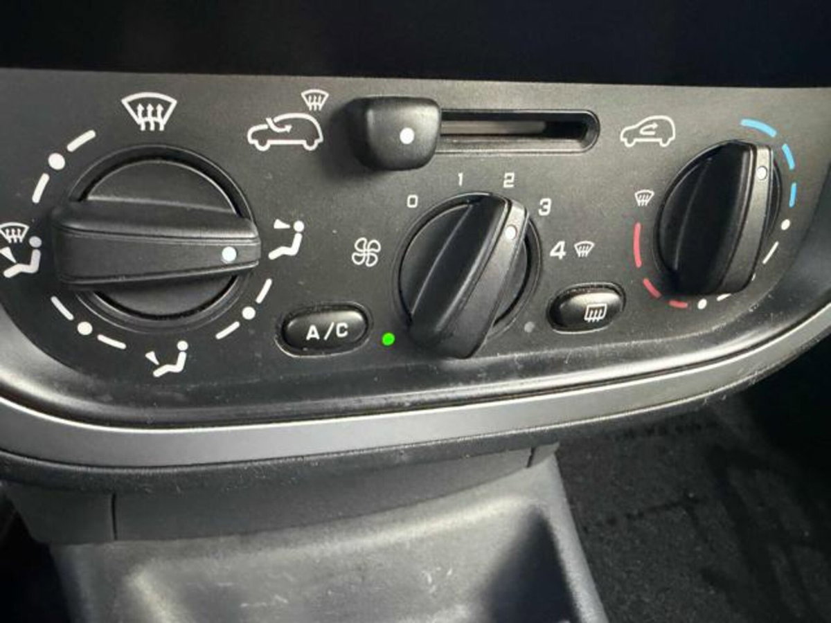 Citroen C2 09 1.1 airdream Perfect (16)