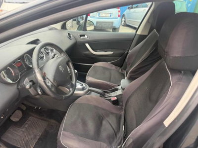 Peugeot 308 SW 1.6 8V e-HDi 112CV Stop&Start robotiz. Active (12)