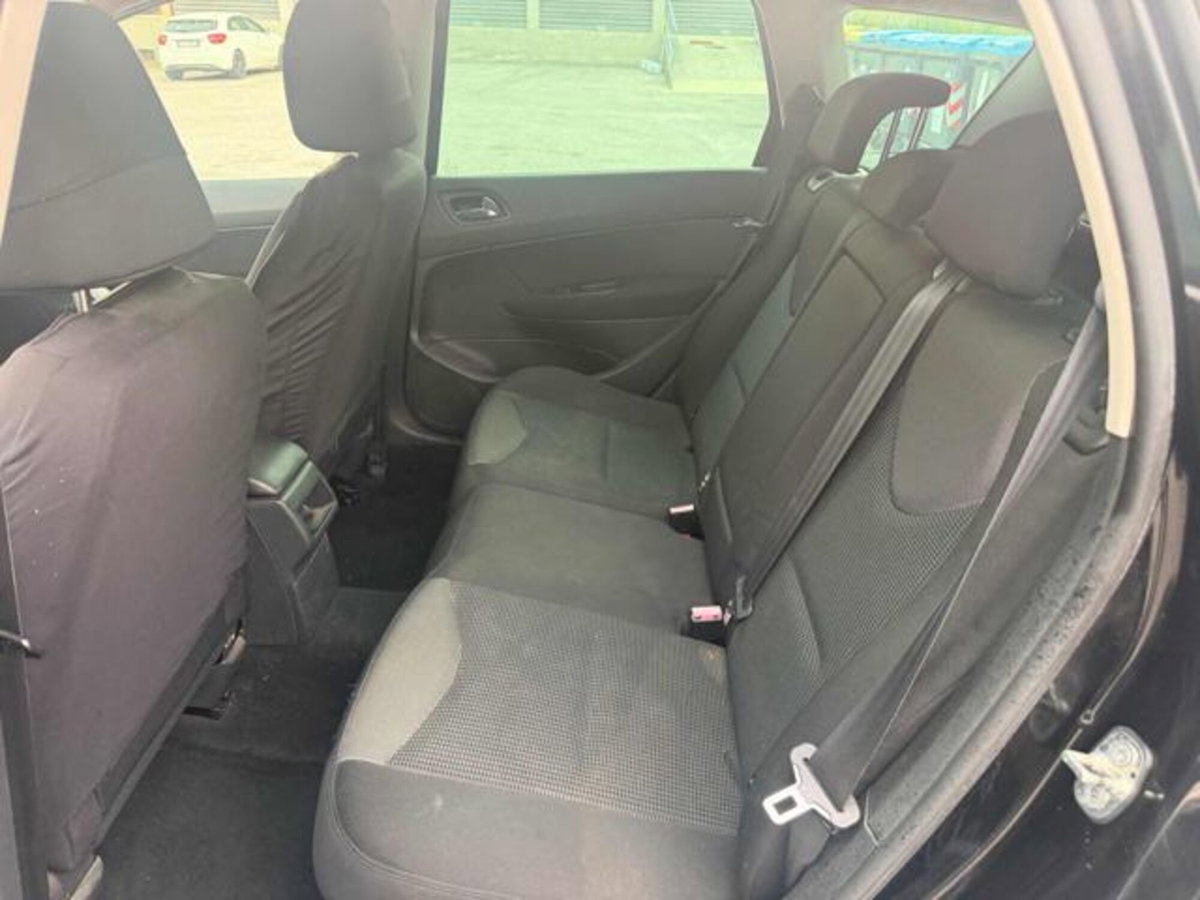 Peugeot 308 SW 1.6 8V e-HDi 112CV Stop&Start robotiz. Active (6)