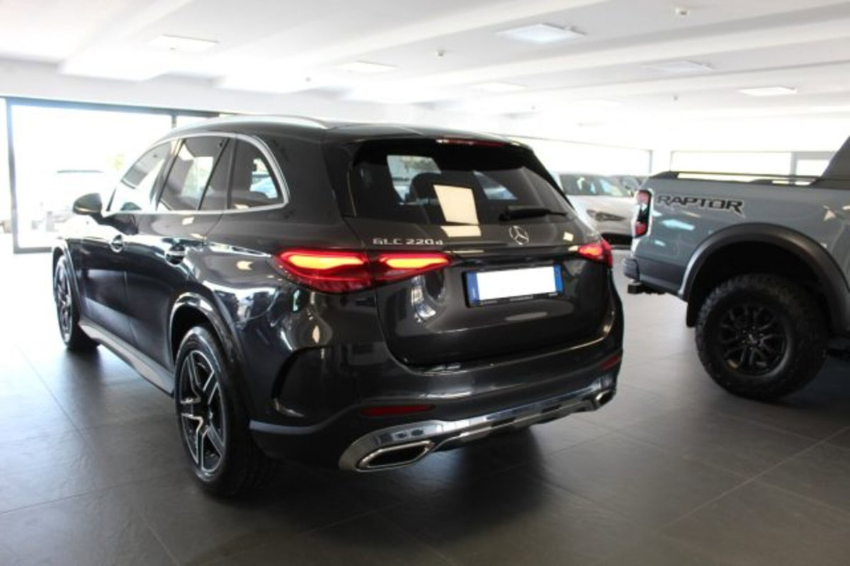 Mercedes-Benz GLC 220 d 4Matic Mild Hybrid AMG Premium Plus (20)