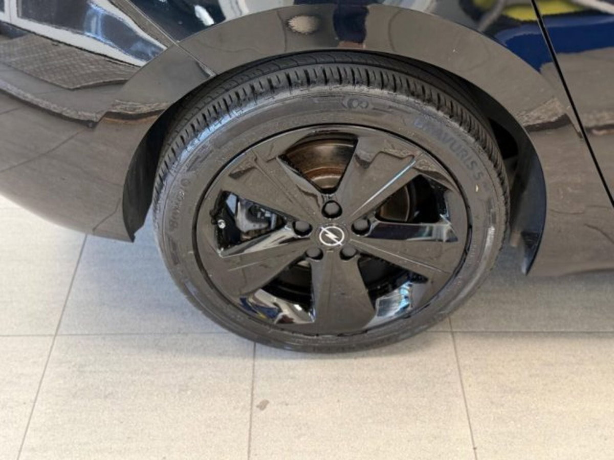 Opel Astra 1.6 Hybrid 180 CV AT8 Elegance (12)