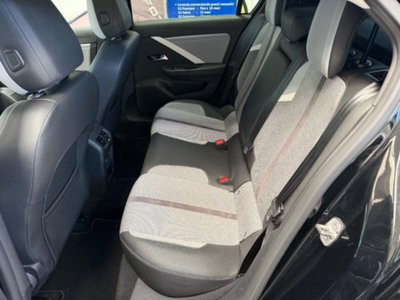 Opel Astra 1.6 Hybrid 180 CV AT8 Elegance (13)