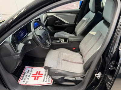 Opel Astra 1.6 Hybrid 180 CV AT8 Elegance (7)