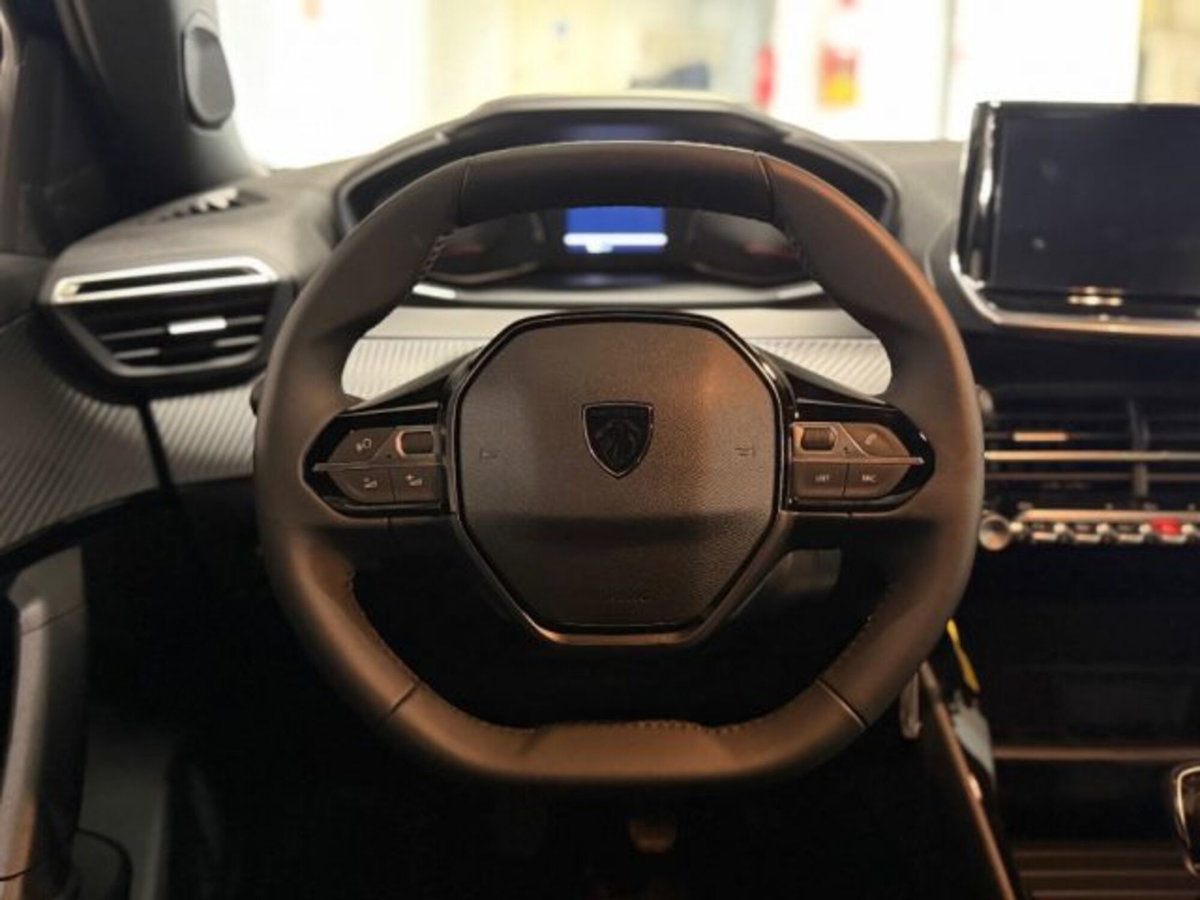 Peugeot 2008 1.2 puretech Style s&s 100cv (12)