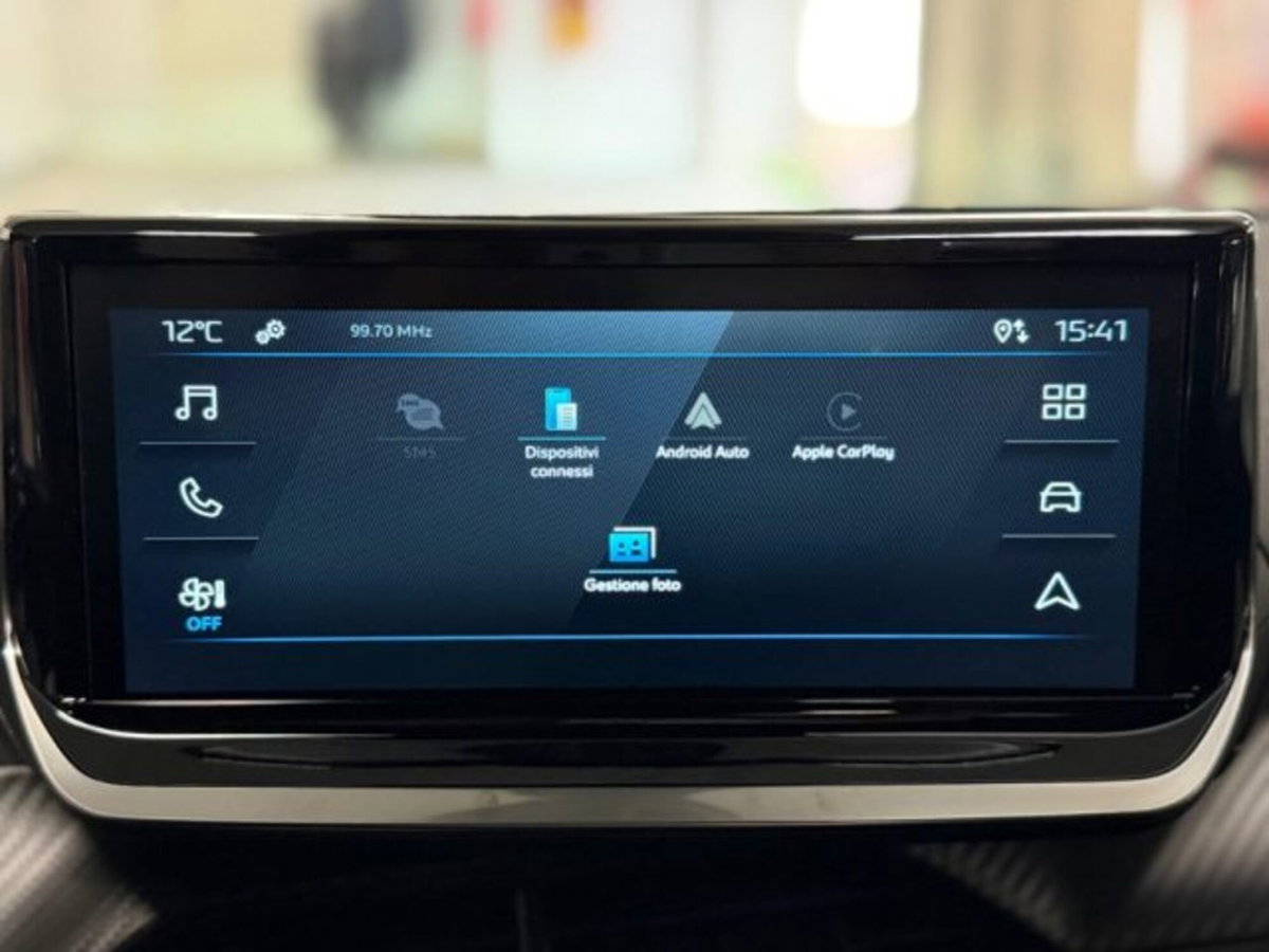 Peugeot 2008 1.2 puretech Style s&s 100cv (15)