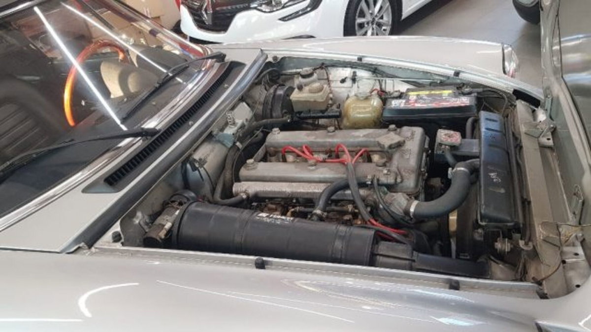 Alfa Romeo Spider 1.6 (14)