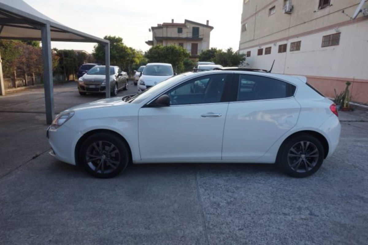 Alfa Romeo Giulietta 1.6 JTDm-2 Progression c/CL (9)