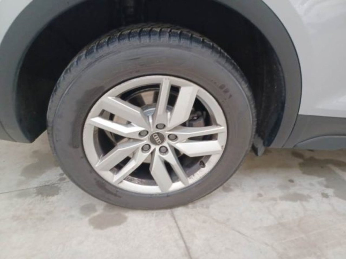 Audi Q5 40 TDI 204 CV quattro S tronic Business (14)