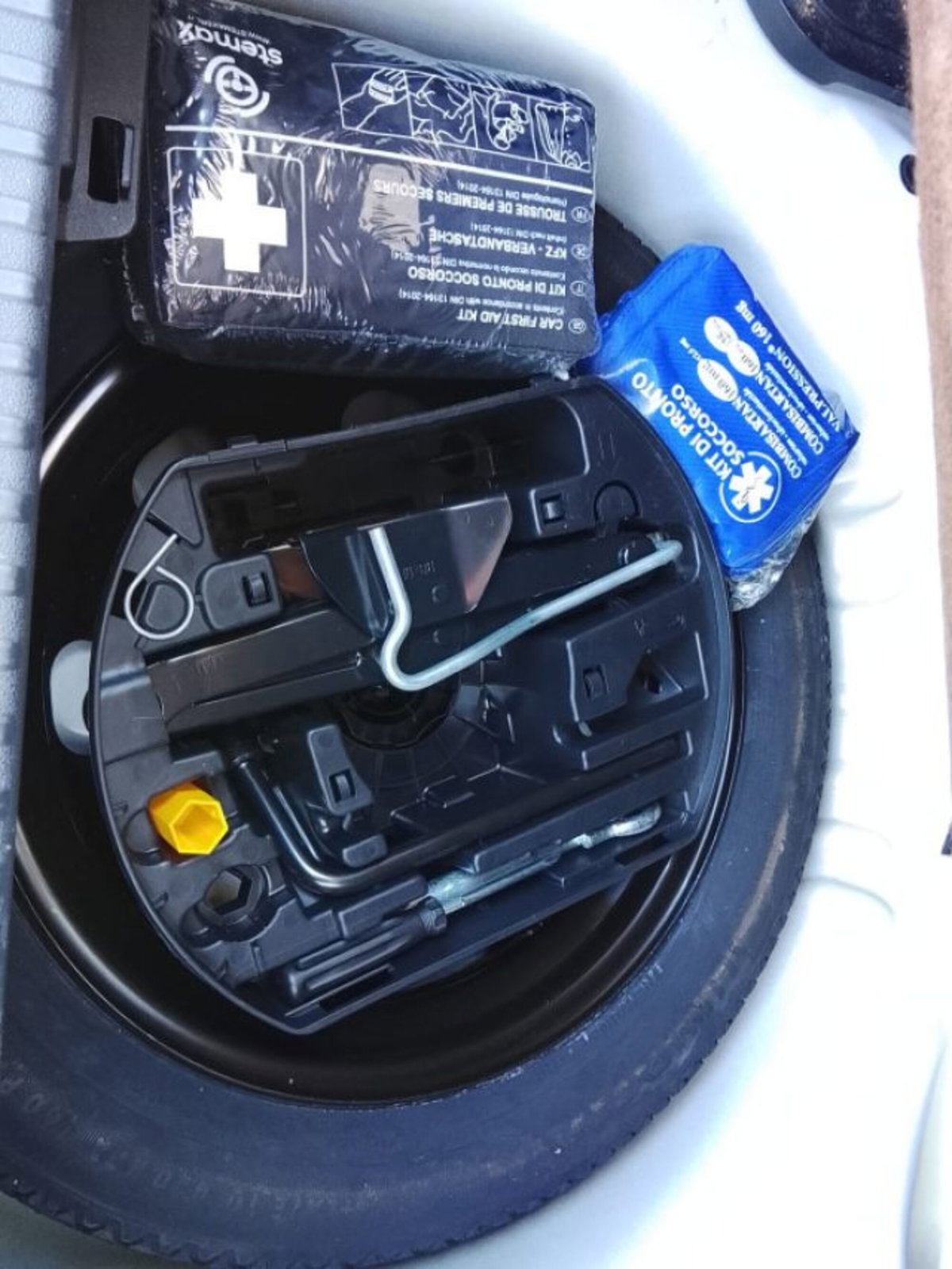 Citroen C3 Aircross PureTech 130 S&S EAT6 Shine (8)