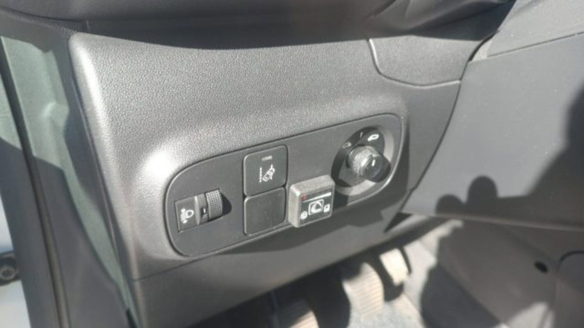 Citroen C3 1.2 puretech You s&s 83cv neopatentati (9)