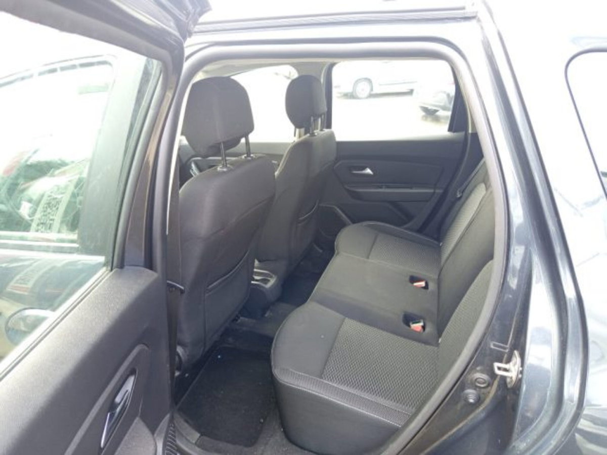 Dacia Duster 1.5 Blue dCi 8V 115 CV 4x2 Comfort (8)