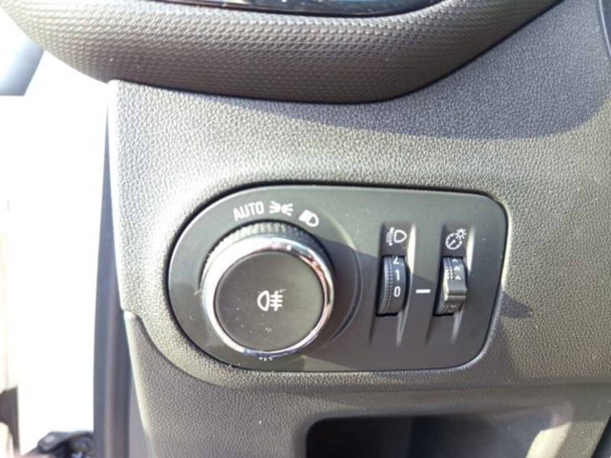 Opel Crossland 1.2 Turbo 12V 110 CV Start&Stop Edition (9)