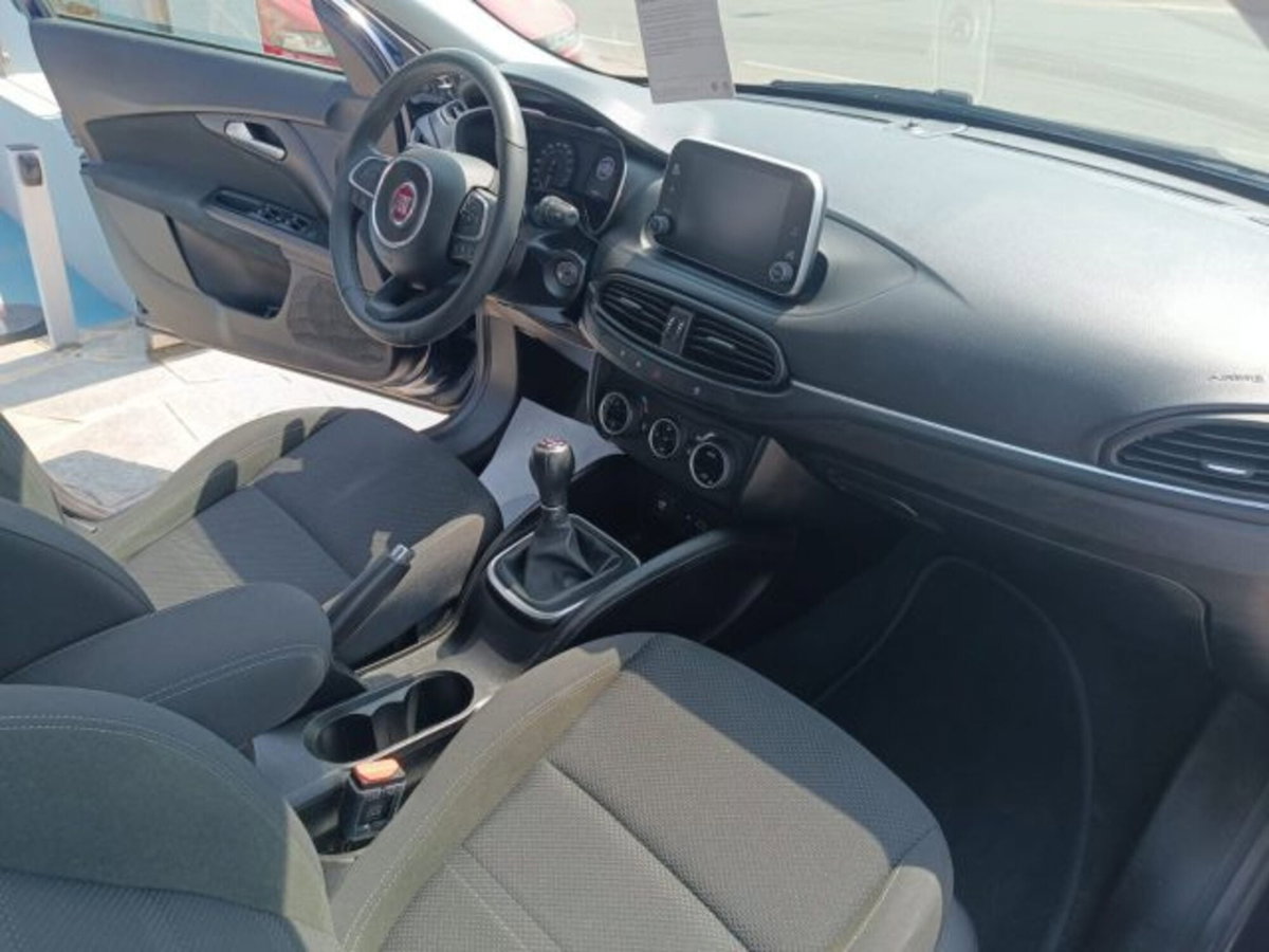 Fiat Tipo Station Wagon Tipo 1.3 Mjt S&S SW Easy Business (12)