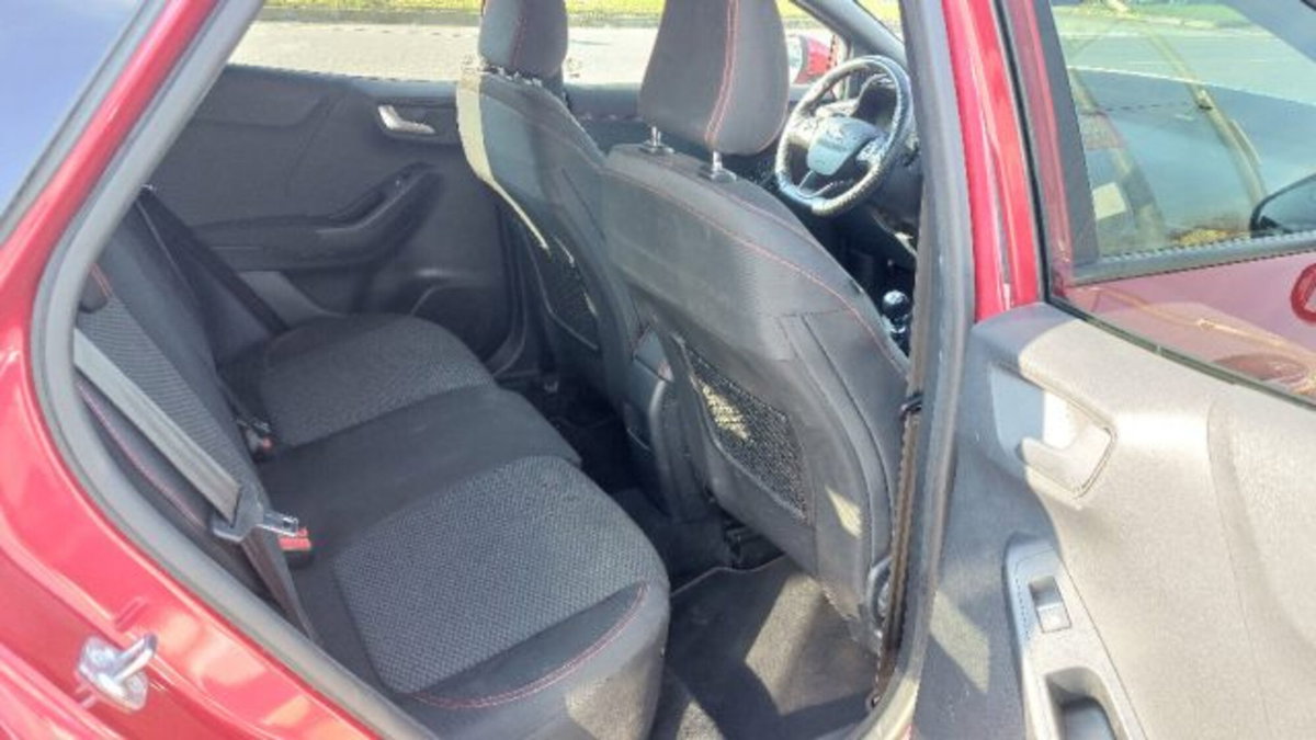 Ford Puma 1.0 EcoBoost Hybrid 125 CV S&S ST-Line X (10)