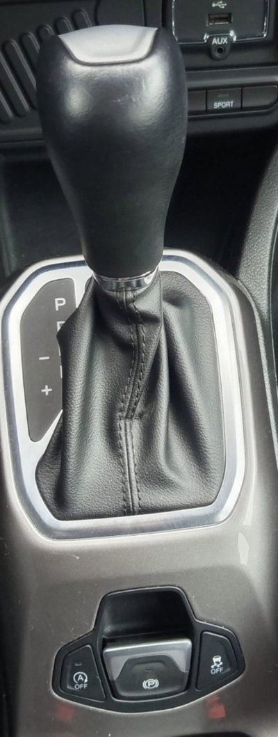 Jeep Renegade 1.3 T4 DDCT Limited (20)