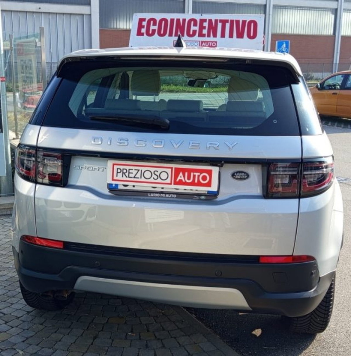 Land Rover Discovery Sport 2.0 TD4 204 CV AWD Auto R-Dynamic SE (5)