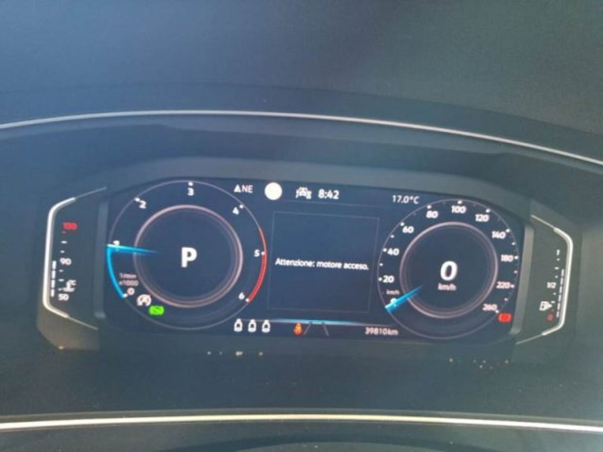 Volkswagen Tiguan 2.0 TDI 150 CV SCR DSG 4MOTION Elegance (4)